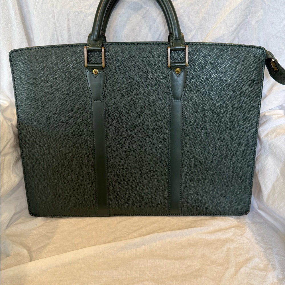 Auth Louis Vuitton Taiga Leather BriefcaseGreen Vintage 1977 Made in France